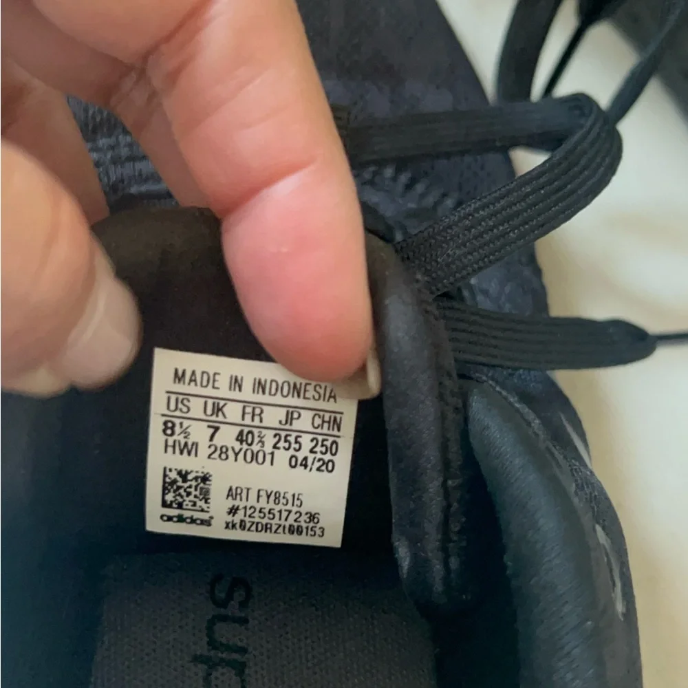 Adidas Black Sneakers - Picture 6 of 9